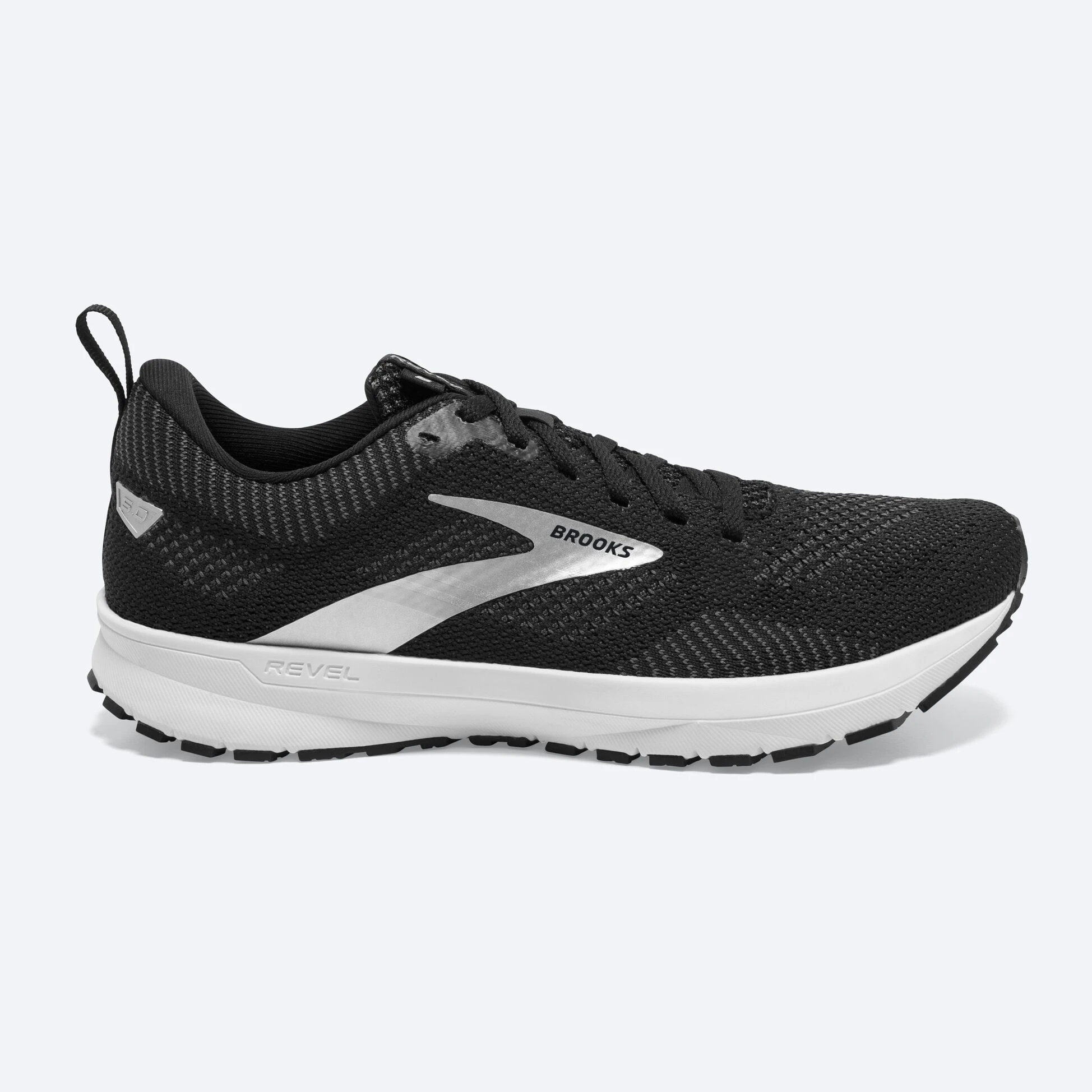 Brooks Revel 5