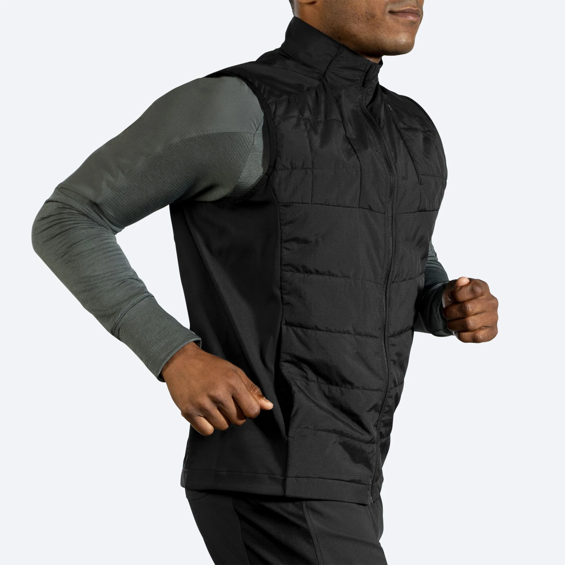 Brooks Shield Hybrid Vest - Image 5