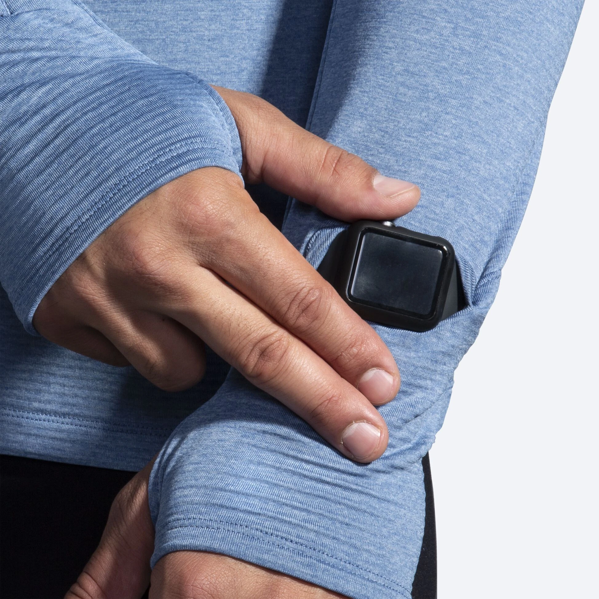 Brooks Notch Thermal Hoodie 2.0 - Image 7