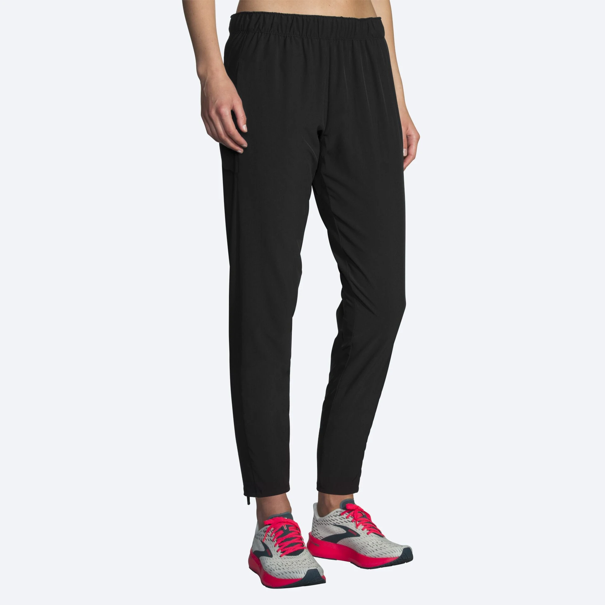 Brooks Shakeout Pant 001 - Black - Image 2