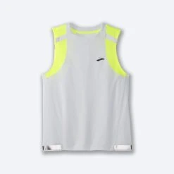 Brooks Carbonite Tank