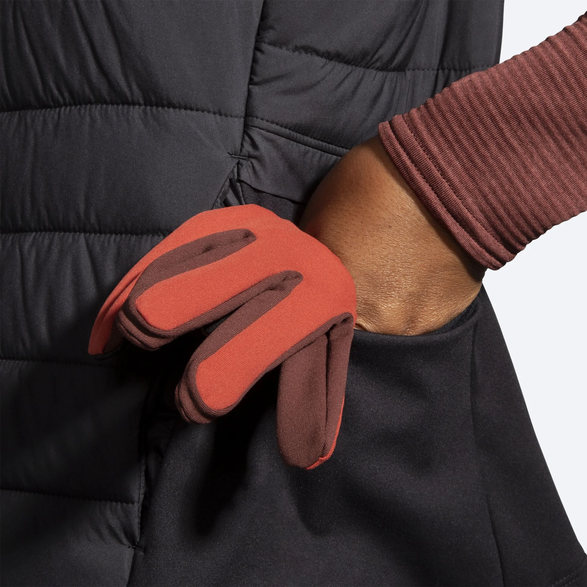 Brooks Shield Hybrid Vest 2.0 001 - Black - Image 6