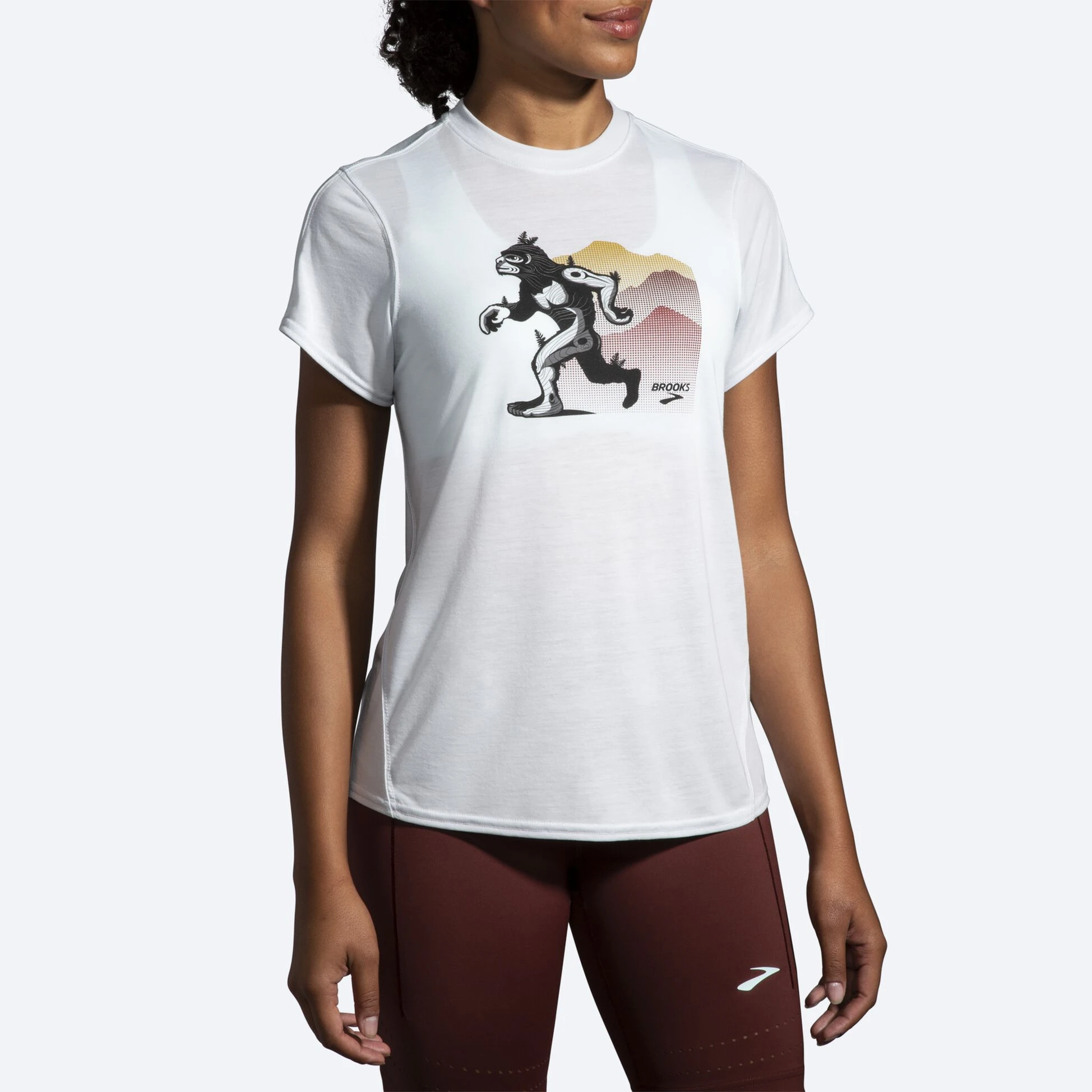 Brooks Distance Graphic Short Sleeve - Image 2